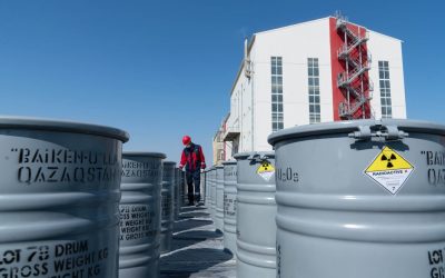 Şeful Organizaţiei iraniene pentru energie atomică, MOHAMMAD Eslami, a exclus orice restricţii la programul de îmbogăţire a uraniului, o mișcare care vine înaintea unor potențiale discuții cu puterile occidentale