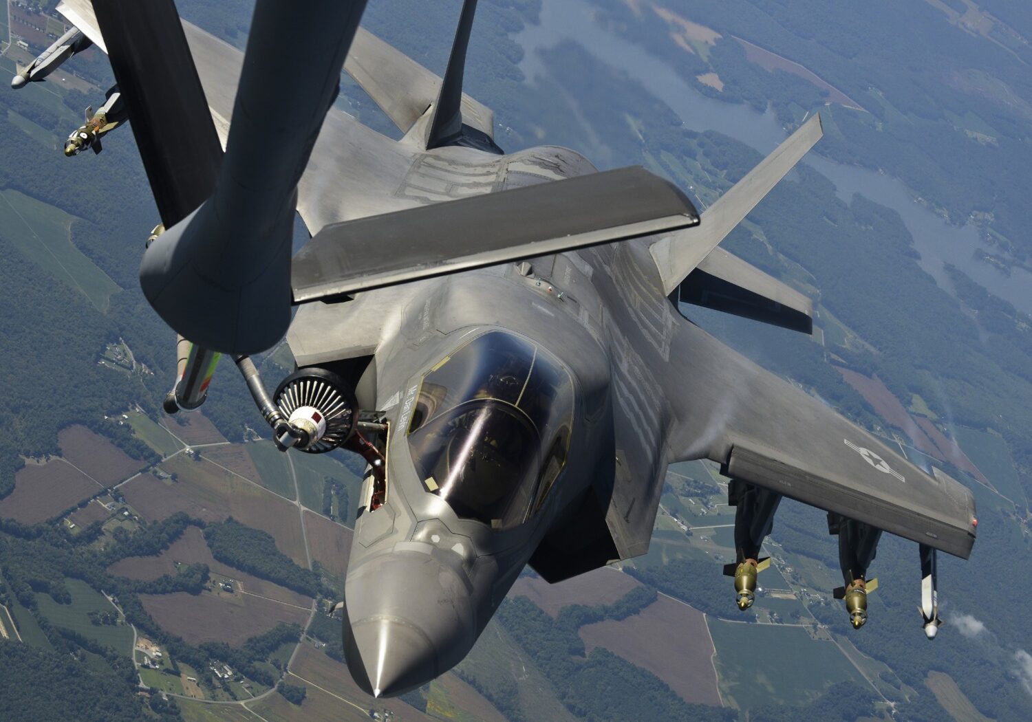 Portugalia avertizează asupra utilizării bazei din Azore de către avioane americane cu condiția de a nu ataca infrastructură civilă în Iran