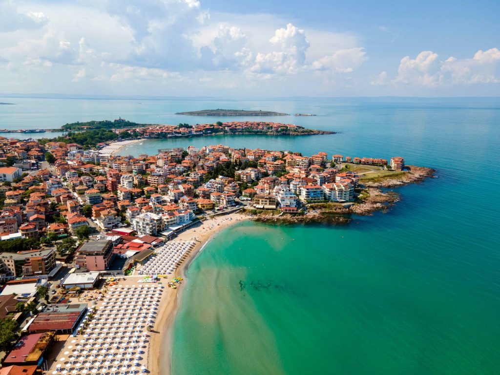 Destinația europeană uitată: O bijuterie, la doi pași de România