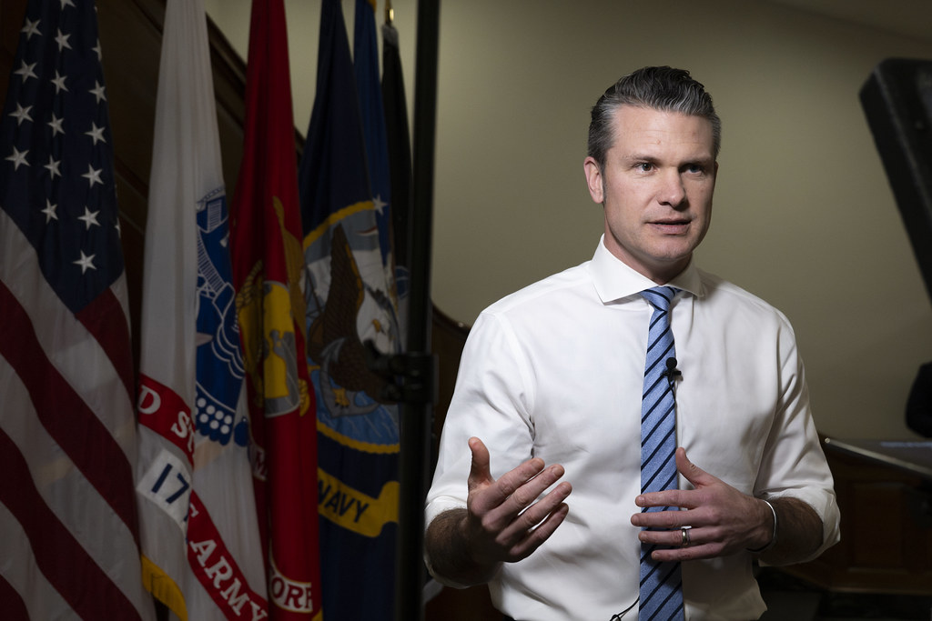 Șeful Pentagonului, ATENȚIE: SUA, gata să lovească IRANUL, dacă negocierile pică