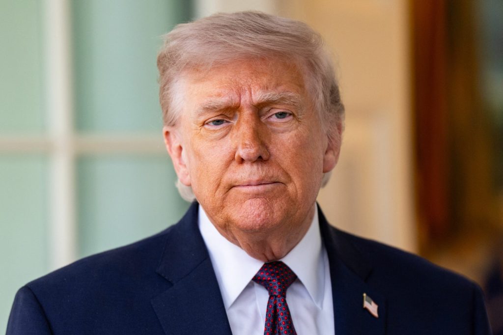 21 de vase iraniene s-au întors acasă