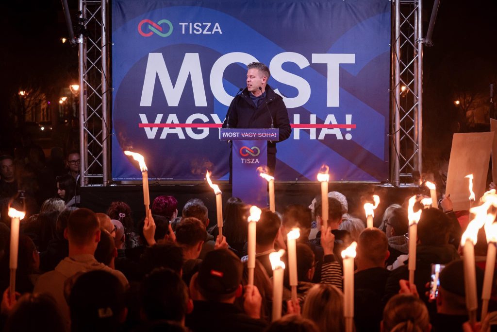 Magyar și Tiza zdrobesc așteptările în Ungaria: 141 de mandate