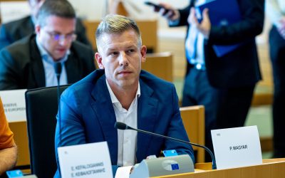 Magyar, omul care l-a învins pe Orban: De la afișul deasupra patului la victorie zdrobitoare