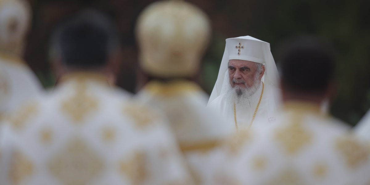 Patriarhul Daniel, mesaj de condoleanțe: Mircea Lucescu, un model de pedagog