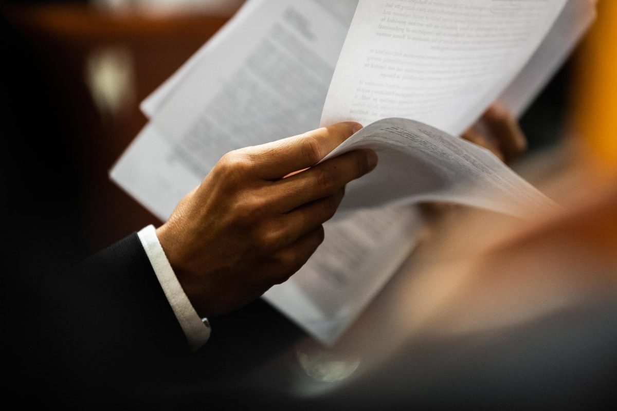 Demisie cu scandal în Grecia: Ministrul adjunct, cu diplomă falsă?