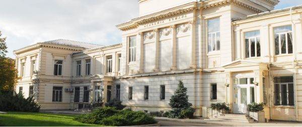 Lumea culturală românească se pregătește pentru alegerea noului președinte al Academiei Române, un moment simbolic marcând 160 de ani de la înființare Această zi de 27 septembrie devine un reper istoric pentru instituția de prestigiu, care își va desemna noul conducător într-un context special