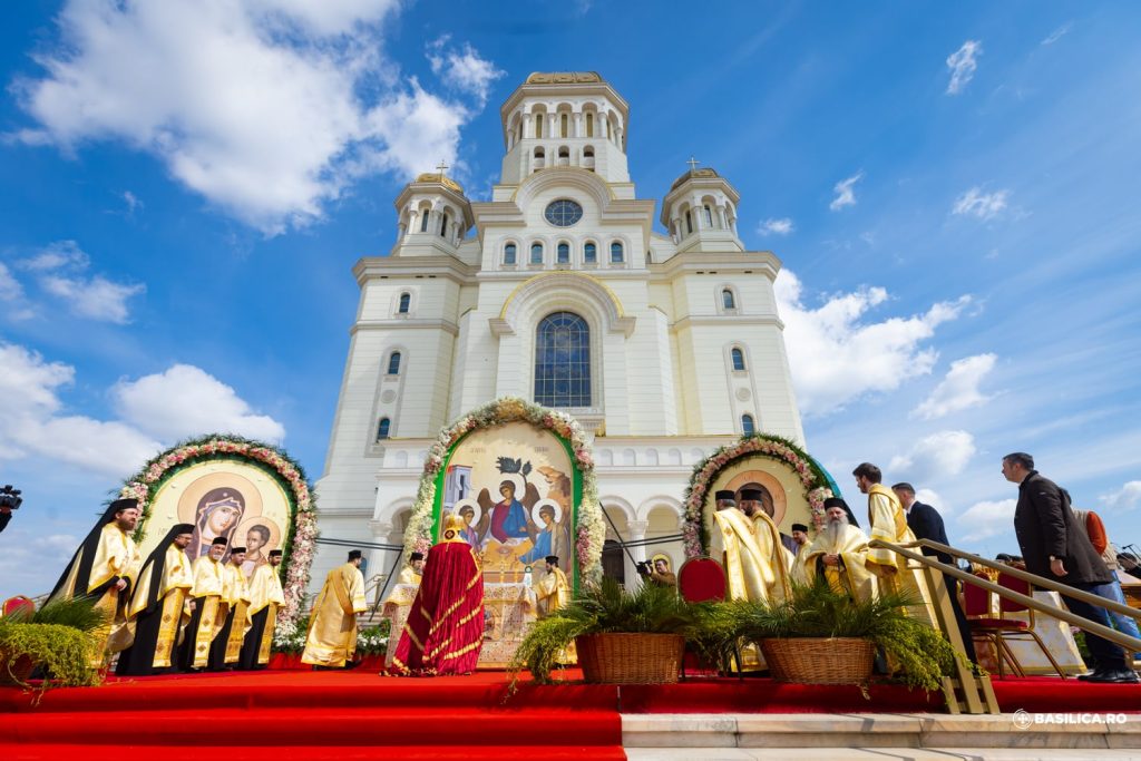 Bucuria din Duminica Floriilor prefațează bucuria din prima zi a Sfintelor Paști, bucuria Învierii Domnului