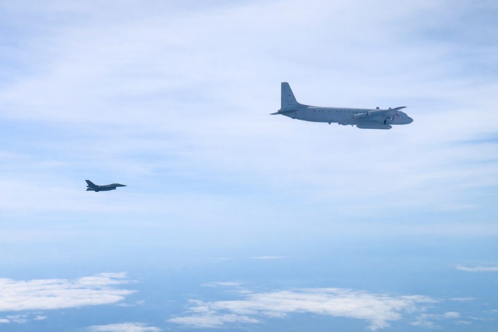 F-16 ROMÂNEȘTI, misiune de INTERCEPȚIE: Avion rusesc, SURPRINS lângă Țările Baltice