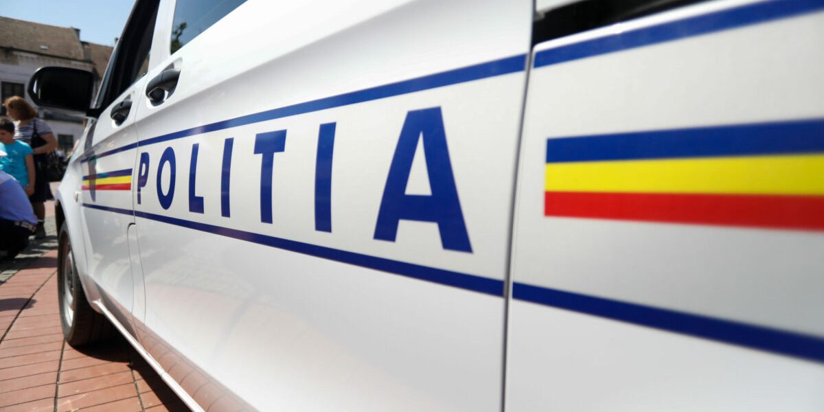 Mesaje fasciste pe net: Tânăr REȚINUT! Poliția anchetează