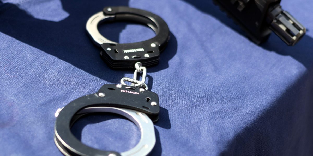 Cetățean turc prins cu 30 de kg de cocaină, arestat preventiv