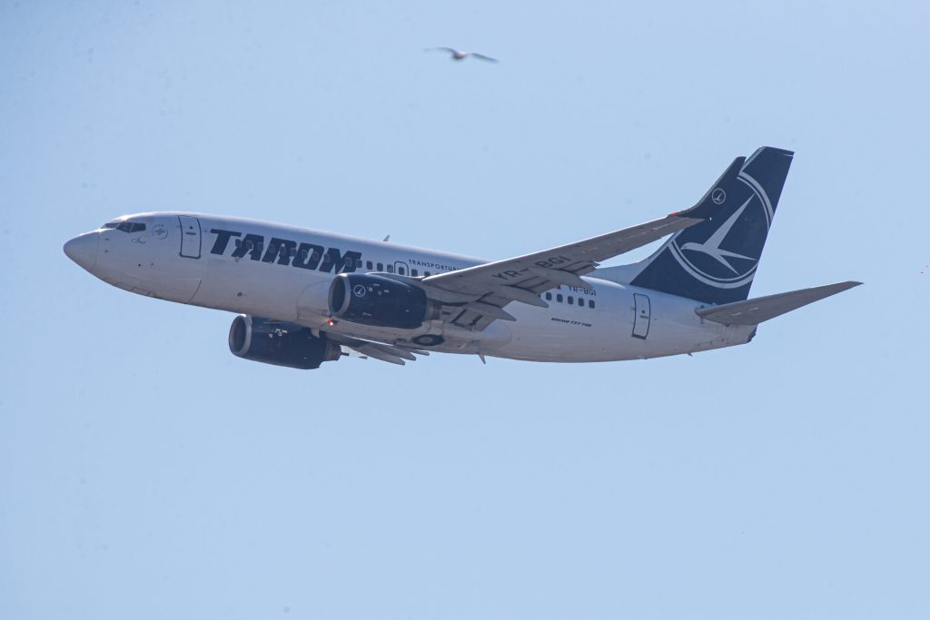 Sindicaliștii TAROM, protest în Piața Victoriei: Guvernul „distruge” compania