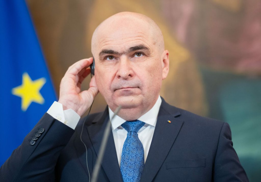 Bolojan taie în carne vie: Lista companiilor de stat care dispar. Ce urmează