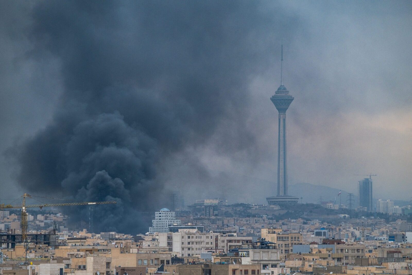 Aliații SUA: Israel „știe să câștige”! Iran redeschide cerul, în etape