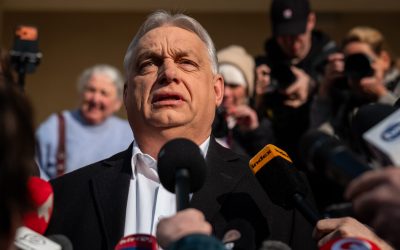 Orban, apel la reorganizare pe Facebook, după eșecul din alegeri