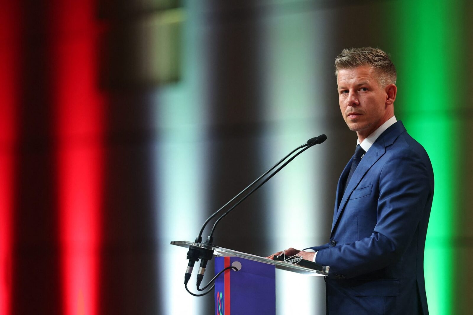 Magyar, după căderea lui Orban, îi întinde mâna lui Zelenski