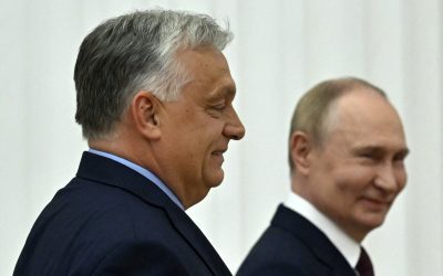 Guvernul ungar condus de Viktor Orbán este tot mai mult acuzat că ar încerca să apropie Ungaria de Rusia, atât din punct de vedere economic, cât și politic