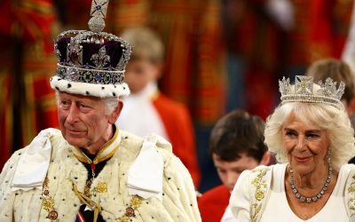 Familia regală britanică a participat duminică la slujba de Paște oficiată la Castelul Windsor, o apariție publică importantă care a fost percepută ca o demonstrație de unitate, în condițiile recentelor tensiuni generare de arestarea fostului Prinț Andrew