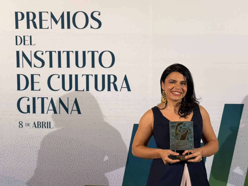 Actrița ALINA Șerban, premiată la Madrid pentru promovarea culturii rome