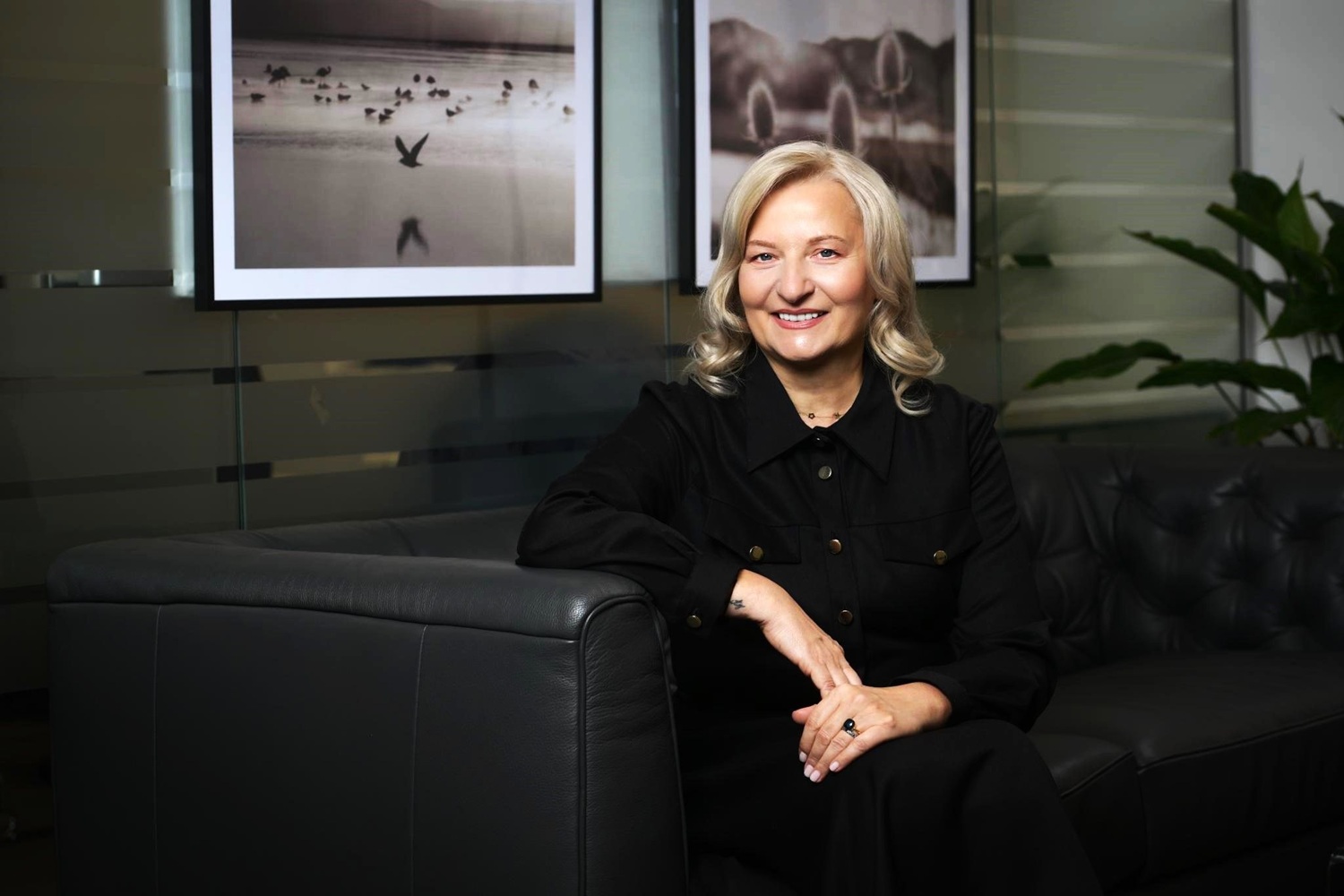 Cargus își extinde rețeaua SHIP & GO prin parteneriat strategic cu FROO România Cargus, una dintre cele mai importante companii de curierat din România, continuă să își dezvolte rețeaua out-of-home și anunță un nou parteneriat cu lanțul de magazine de proximitate modern FROO