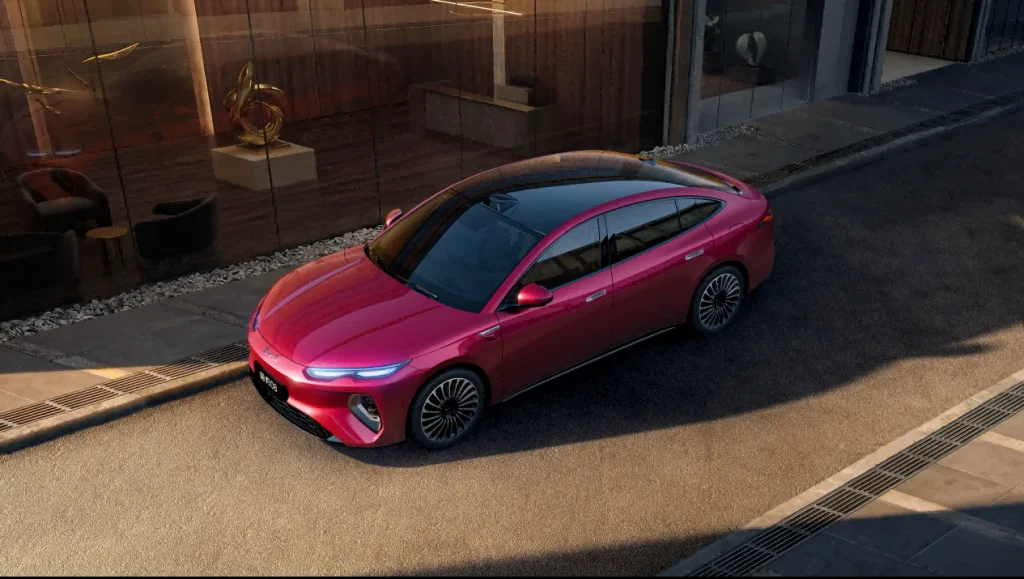 BYD dă marea lovitură la Beijing: Supercaruri electrice și concepte futuriste