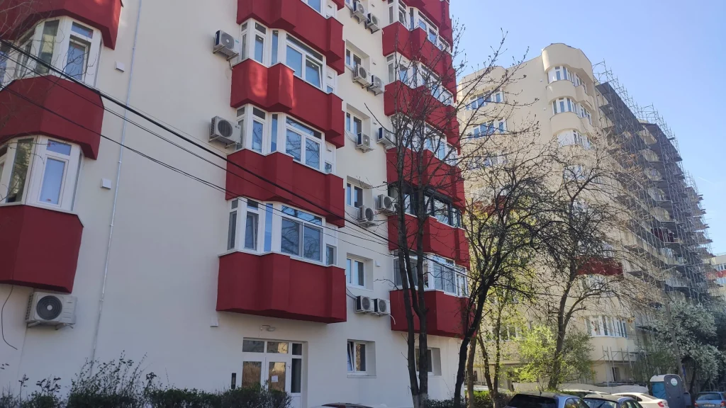 Asociațiile de proprietari, pe muchie de cuțit: Vecinii, la datorii