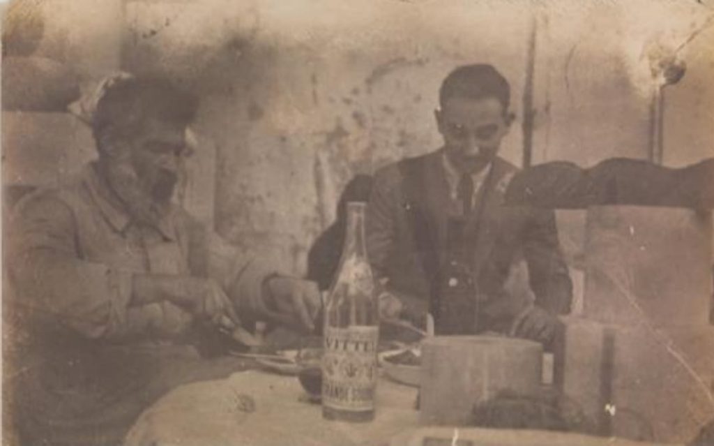 Brâncuși, Paștele și secretele festinurilor: Ouă pictate și bucate alese