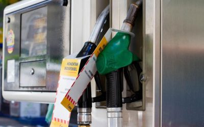 Prețurile carburanților vor rămâne ridicate, avertizează ministrul Energiei Prețurile la carburanți vor continua să fie mari, chiar dacă au fost luate măsuri pentru a limita creșterile, a declarat ministrul Energiei