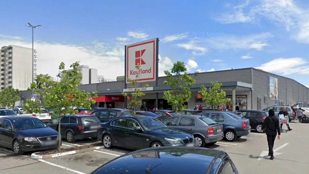 Kaufland România își extinde oferta de produse cu branduri cunoscute de la Lidl Începând de astăzi, 8 aprilie, Kaufland începe să introducă treptat în magazinele sale brandurile CRIVIT, SILVERCREST, LIVARNO, Esmara și Lupilu