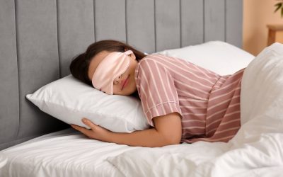 Dormitul fără lenjerie intimă devine un subiect din ce în ce mai discutat, iar răspunsul de cele mai multe ori depinde de preferințele fiecărei persoane, dar și de câțiva factori legati de sănătate și igienă