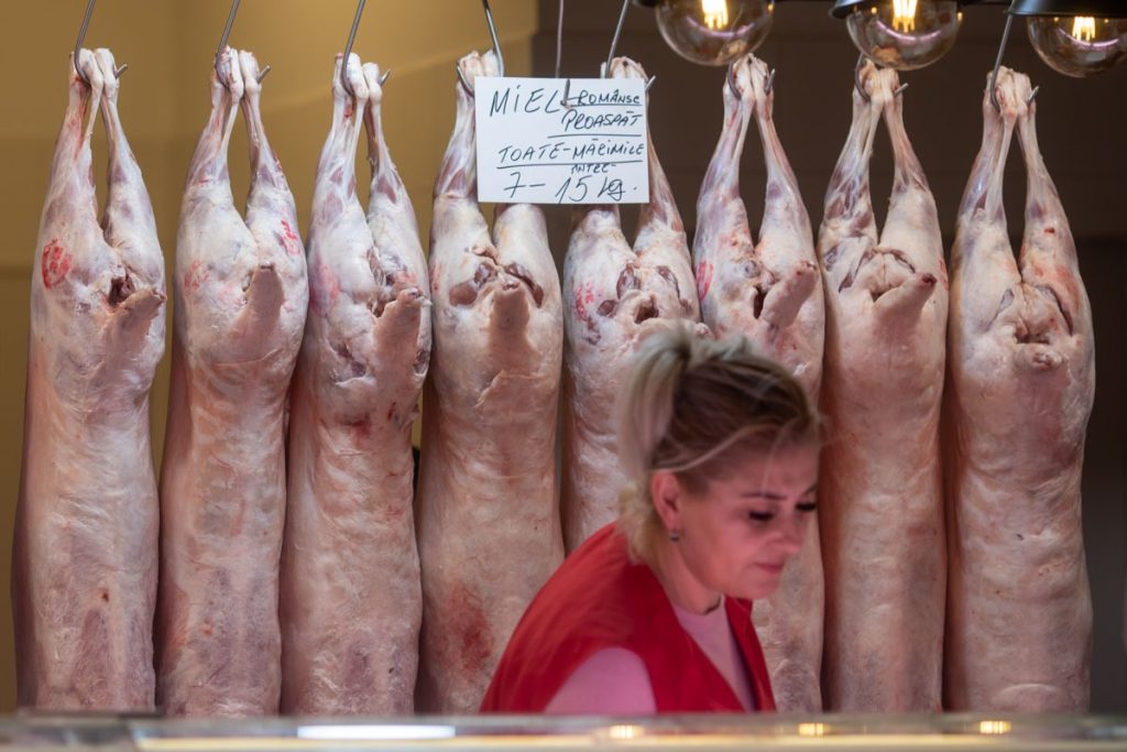 Prețurile la miel în Arad rămân neschimbate sau scad, crescătorii se tem de surplus din cauza războiului din Orientul Mijlociu