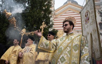 Credincioșii ortodocși și greco-catolici sărbătoresc duminică Floriile, marcând intrarea lui Iisus Hristos în Ierusalim, eveniment descris ca fiind un moment crucial în viața Sa pământească, conform tradiției religioase
