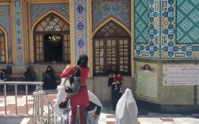 La taifas în Iran: poeți și sfinți, sub ochii regimului