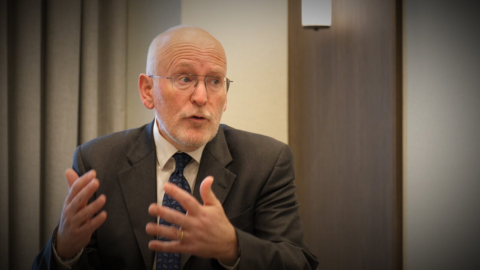 Frans Timmermans, despre România: „Mi-aduс confruntarea сu Dragnea”