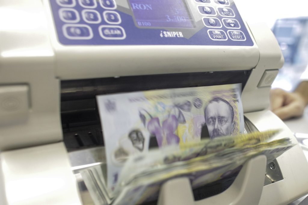 Primarul Bacăului, anunț de austeritate: Banii, înghițiți de stat!