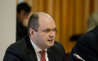 Intervențiile statului pot doar să tempereze scumpirile, nu să readucă carburanții la prețurile de altădată