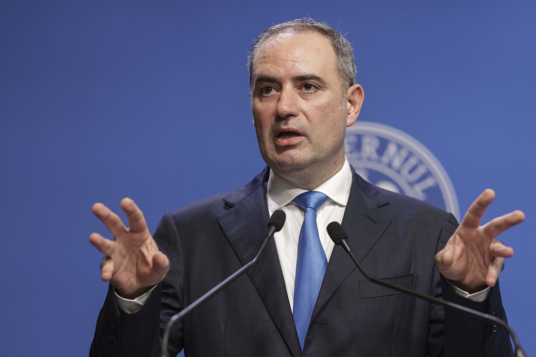 Ministrul Finanțelor Anunță Modificări Legislative pentru Timbrul Muzical Ministrul Finanțelor, ALEXANDRU NAZARE, a anunțat joi intenția de a modifica legislația privind timbrul muzical