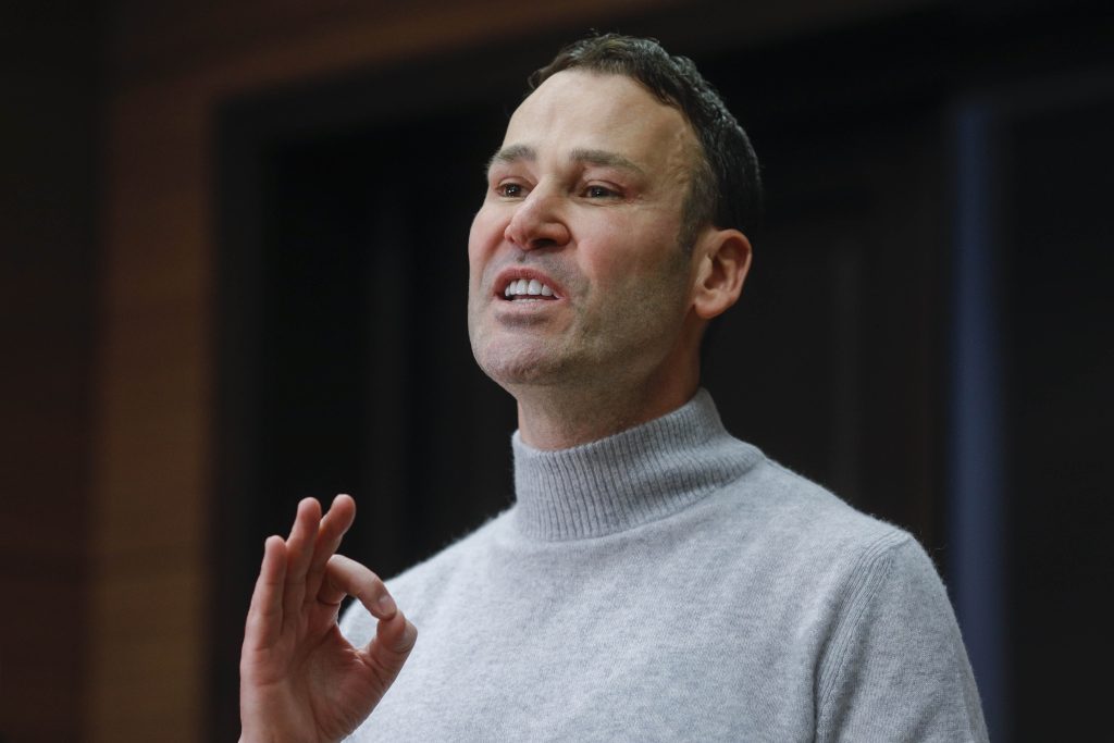 Negoiță sare în apărarea lui Bolojan: „Merită susținere!”