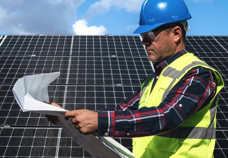 PPC Energie, serviciu nou pentru companii: mentenanța panourilor solare