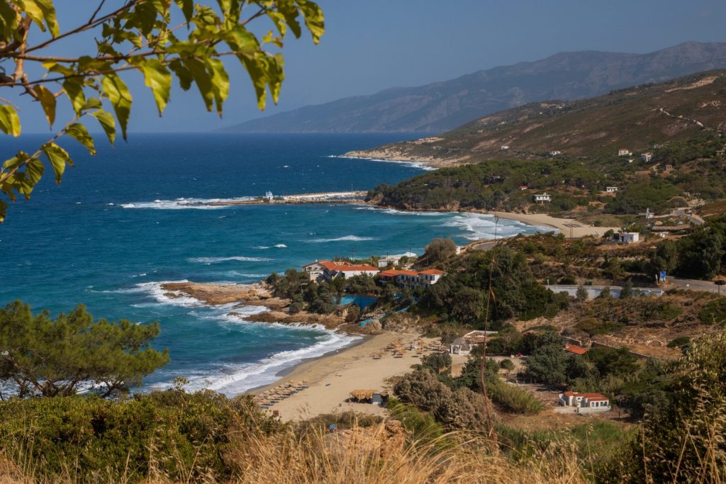 Grecia: Insula cu bunicuțe longevive. Record mondial uluitor!