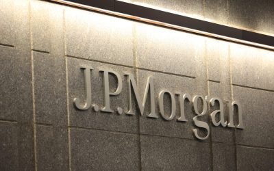 JPMorgan Chase avertizează asupra riscurilor majore care pot afectează economia mondială Directorul general al JPMorgan Chase, Jamie Dimon, a emis un avertisment clar privind fragilitatea economiei globale, atrăgând atenția asupra unui set complex de riscuri care pot destabiliza piețele financiare mondiale