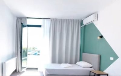 Noua bază sportivă a Academiei de Fotbal Gheorghe Hagi de la Ovidiu a fost inaugurată recent, marcând o investiție semnificativă în infrastructura sportivă juvenilă