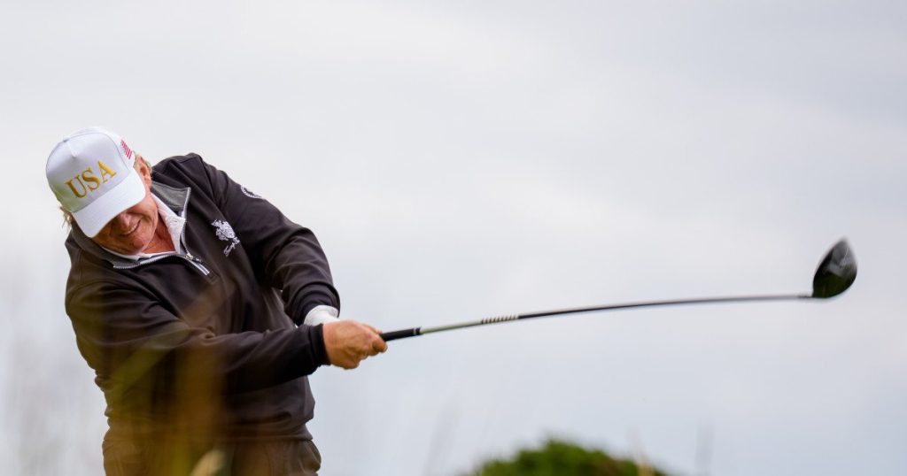 În aprilie 2025, președintele american Donald Trump a lansat un val masiv de tarife vamale, pe care le-a numit „ziua eliberării”