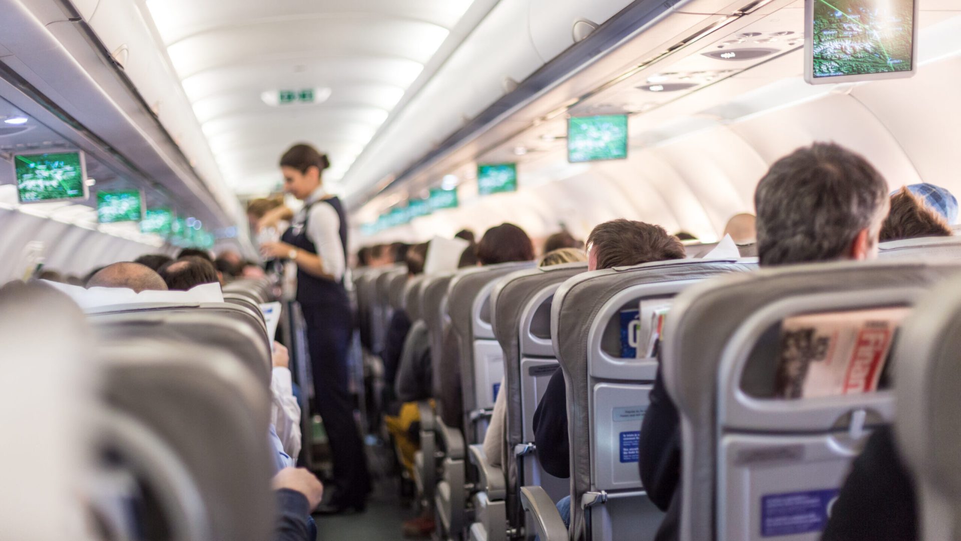 Avertisment: Criza de combustibil lovește aviația în UE. Zboruri anulate!