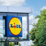 Lidl dă 50 lei cadou înainte de Paște. Reduceri de până la 38% în toată România