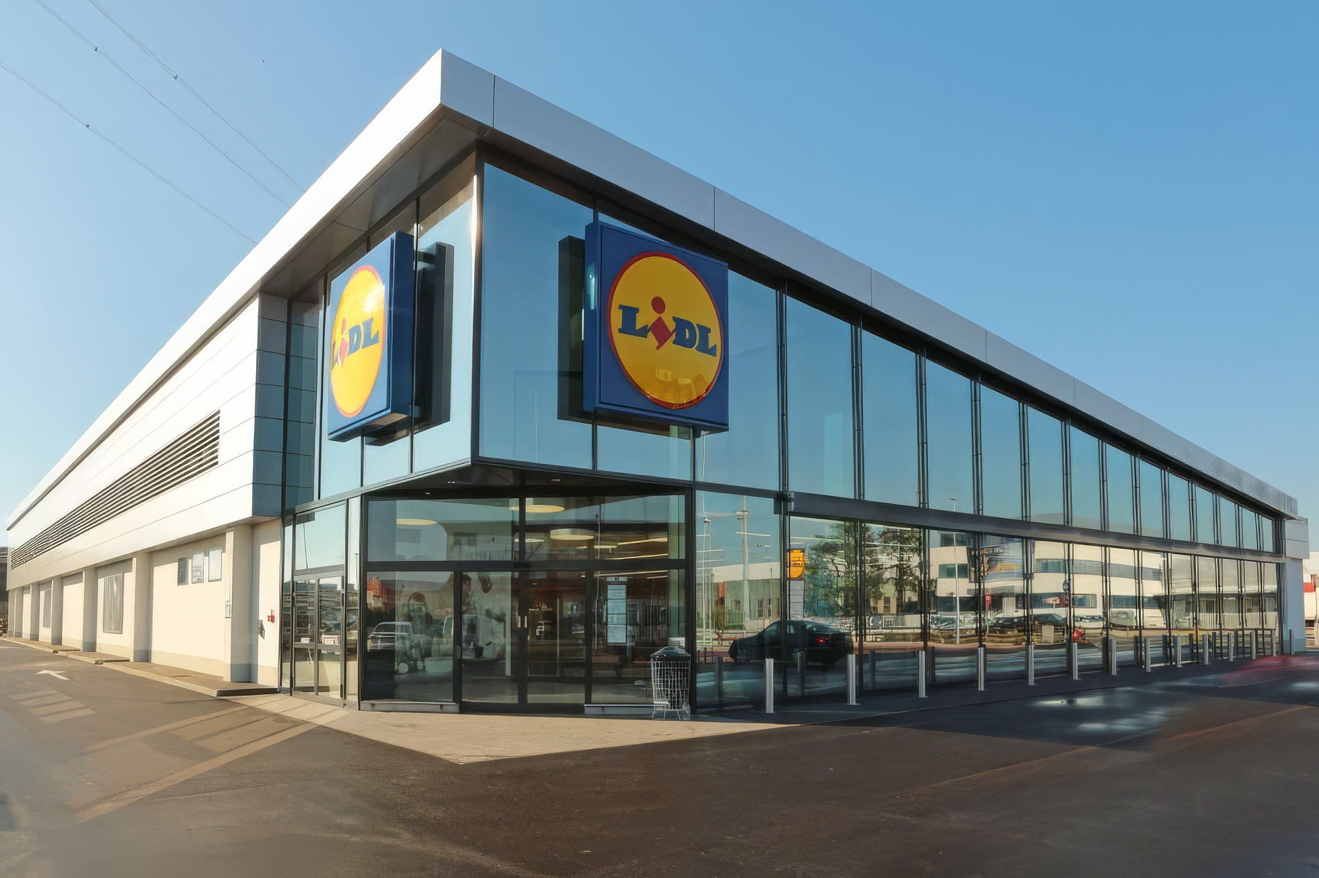 Lidl România lansează o campanie menită să aducă economii suplimentare clienților săi, printr-un cupon de 50 de lei, valabil pentru cumpărături din aplicația Lidl Plus