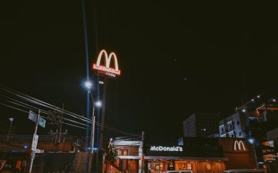 Șeful McDonald’s, scuza șocantă: Din copilărie, „vina” mamei