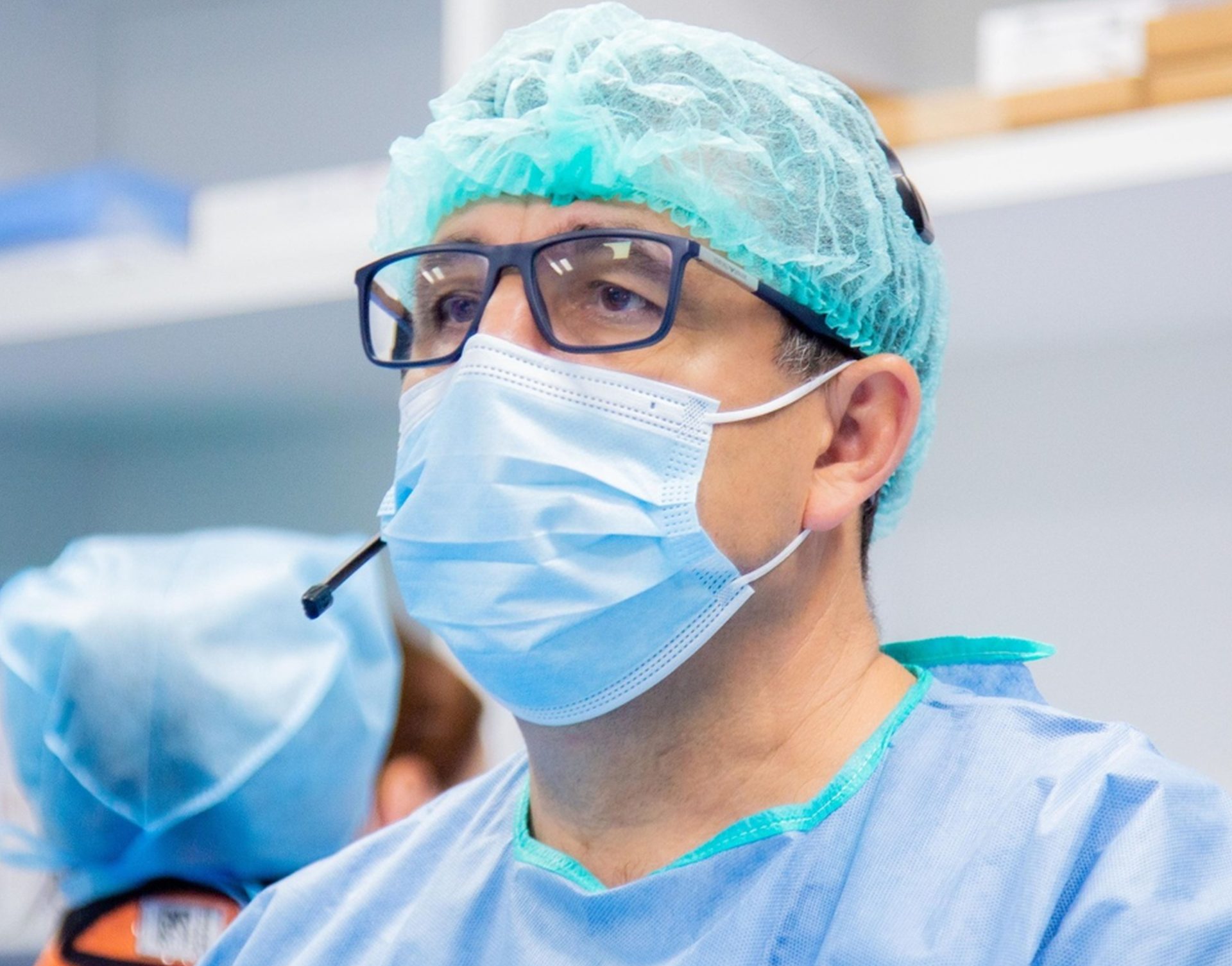 Medic francez celebru dispus să-l opereze pe Mircea Lucescu