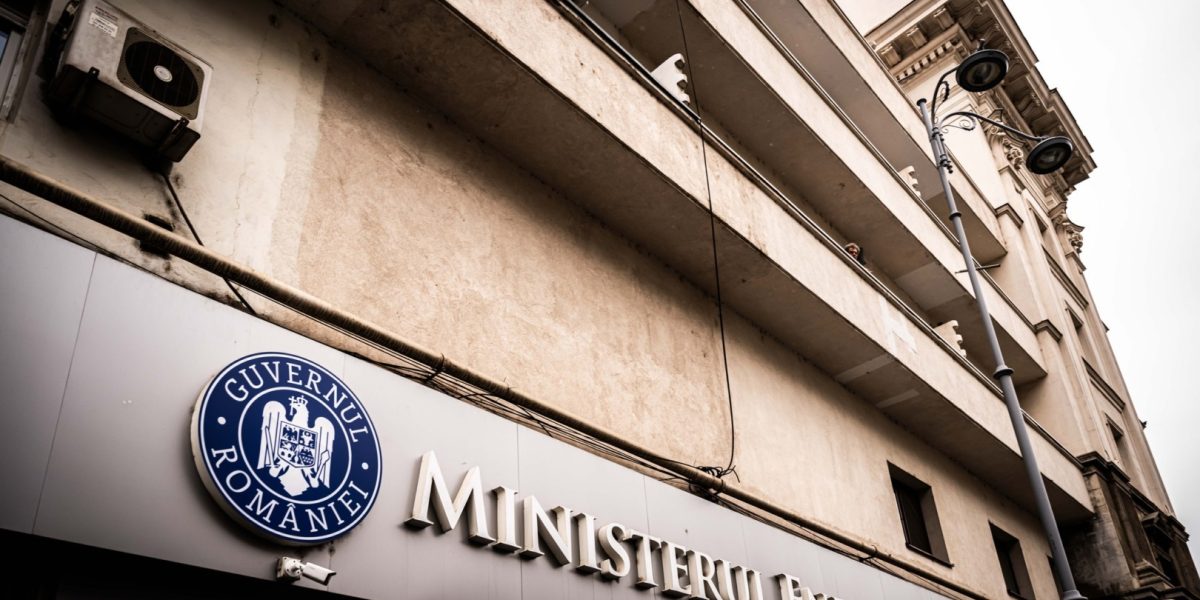 Ministerul Energiei, mutat oficial: Cât economisește la chirie în sediul Poștei Române?
