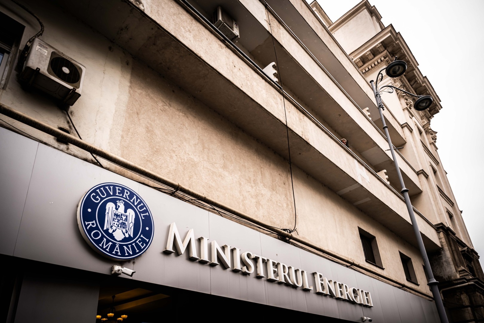 Ministerul Energiei, mutat oficial: Cât economisește la chirie în sediul Poștei Române?