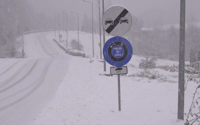 Deszăpezire intensă pe Transalpina: Drumarii intervin pe sectorul Rânca – Obârșia Lotrului